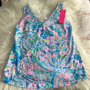 NWT Lilly Pulitzer Gigi top- Dream Team print